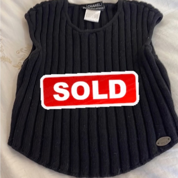 CHANEL Tops - CHANEL size 44 vest